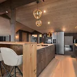 New Cozy And Large With Private Jacuzzi And Sauna *