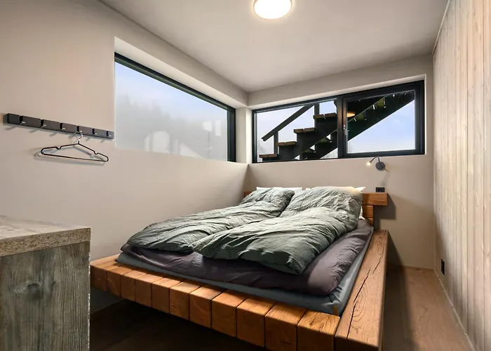 New Cozy And Large With Private Jacuzzi And Sauna