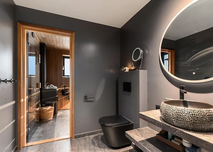 New Cozy And Large With Private Jacuzzi And Sauna Alpesi faház *